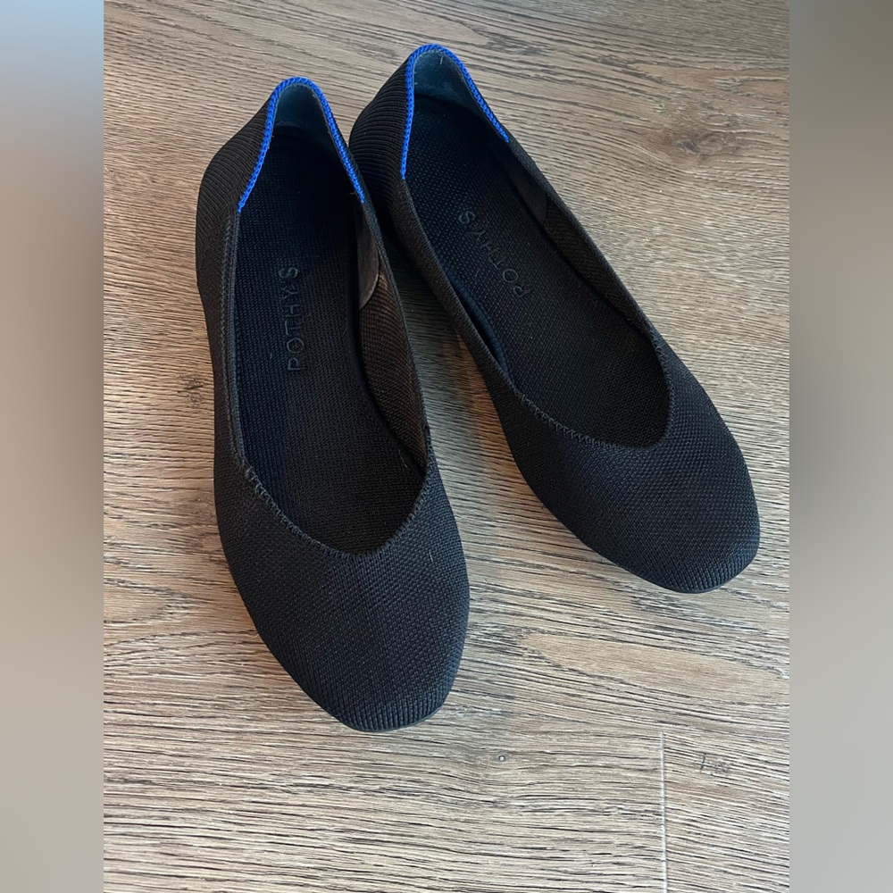 Rothy’s Black Flats with Blue Trim – Women’s Size 8